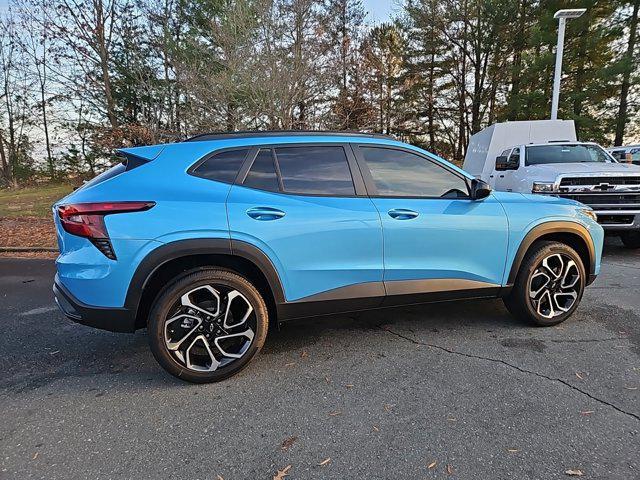 new 2025 Chevrolet Trax car, priced at $26,020