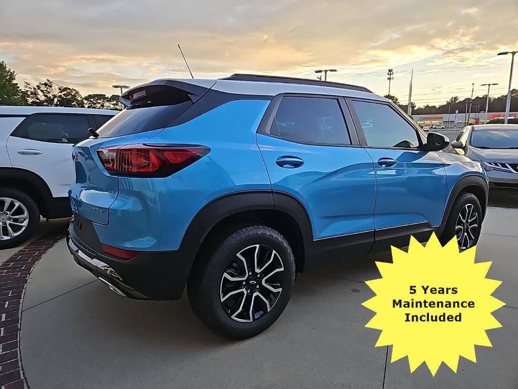 new 2025 Chevrolet TrailBlazer car, priced at $23,355