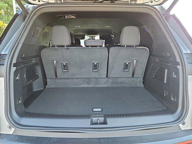new 2026 Chevrolet Traverse car, priced at $44,219