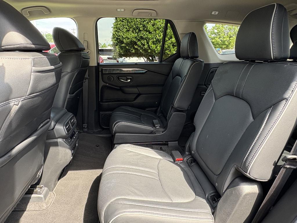used 2024 Honda Pilot car, priced at $45,987
