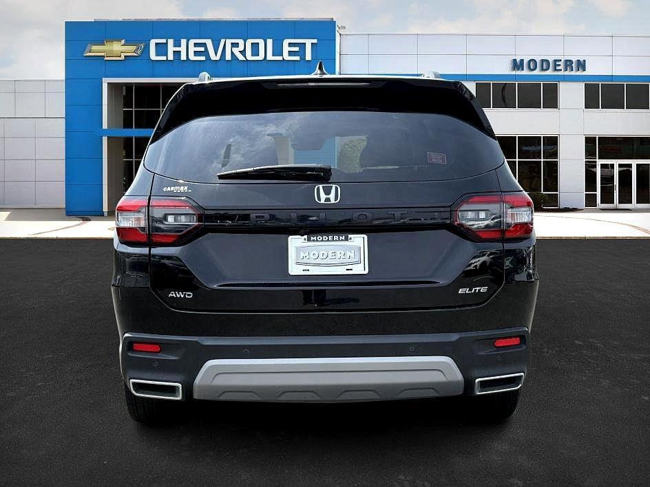 used 2024 Honda Pilot car, priced at $45,987