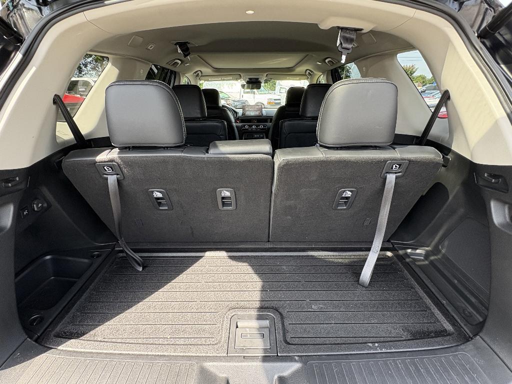 used 2024 Honda Pilot car, priced at $45,987