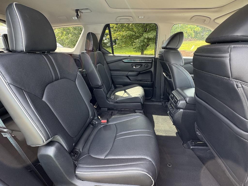 used 2024 Honda Pilot car, priced at $45,987