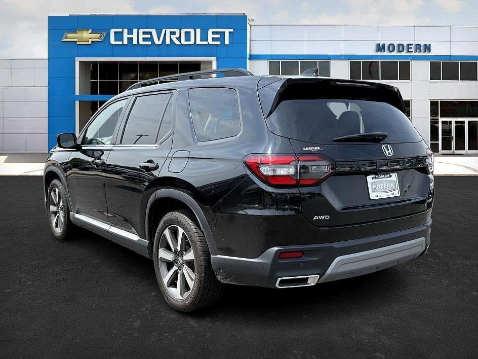 used 2024 Honda Pilot car, priced at $45,987