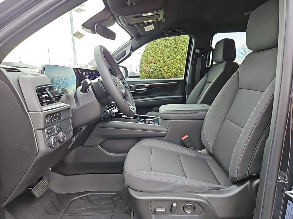 new 2025 Chevrolet Suburban car, priced at $62,631