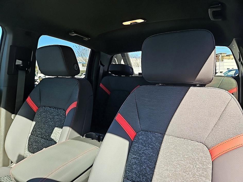 new 2025 Chevrolet Colorado car, priced at $44,145