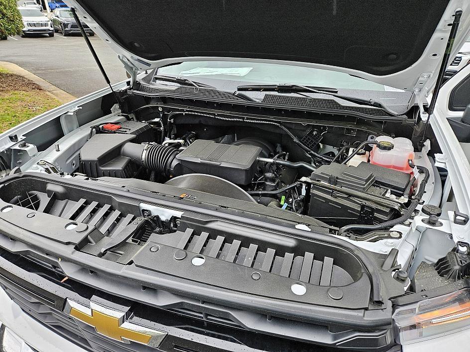 new 2025 Chevrolet Silverado 2500 car, priced at $47,818