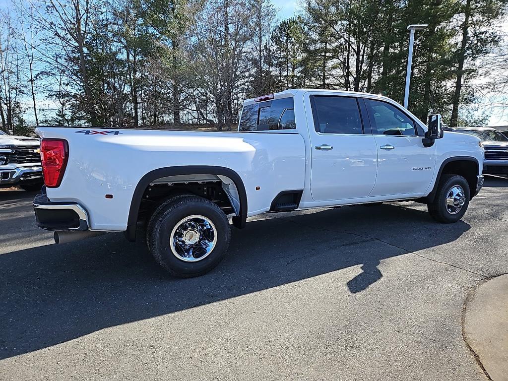 new 2025 Chevrolet Silverado 3500 car, priced at $73,584