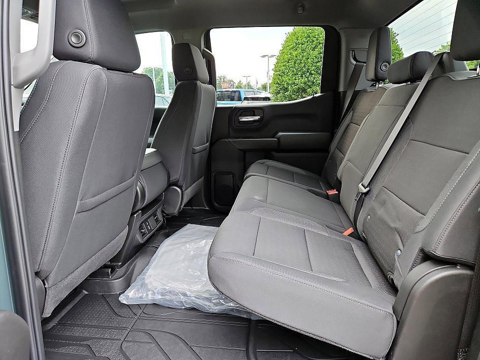new 2025 Chevrolet Silverado 1500 car, priced at $40,784
