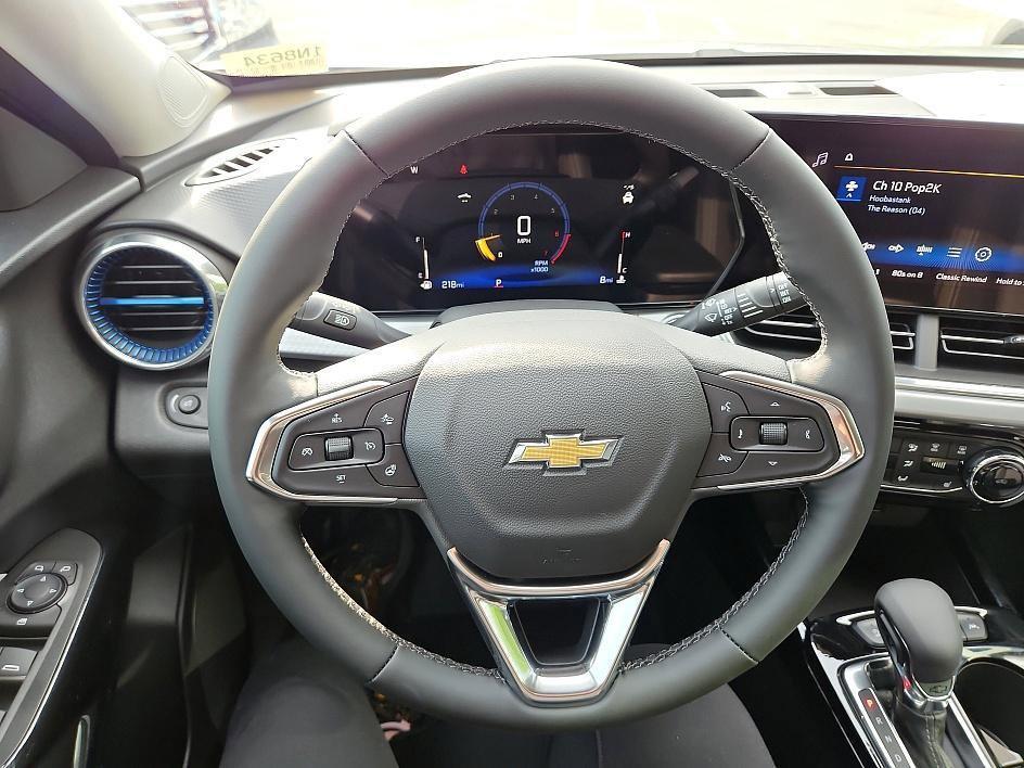 new 2025 Chevrolet Trax car, priced at $21,734