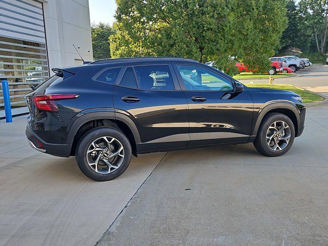 new 2025 Chevrolet Trax car, priced at $23,985