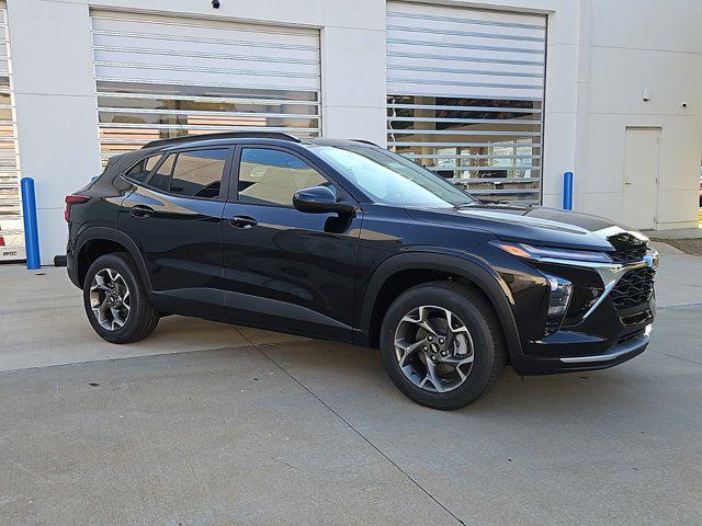 new 2025 Chevrolet Trax car, priced at $23,985