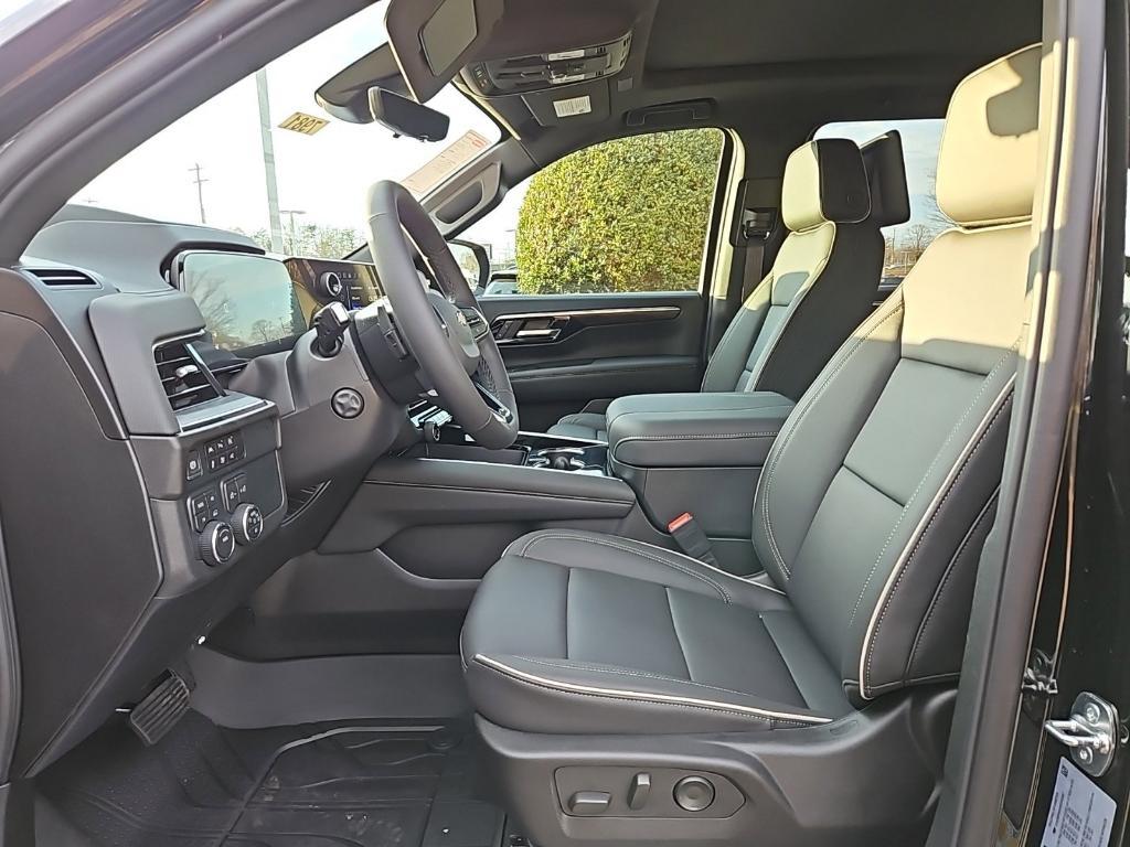 new 2025 Chevrolet Suburban car, priced at $83,055