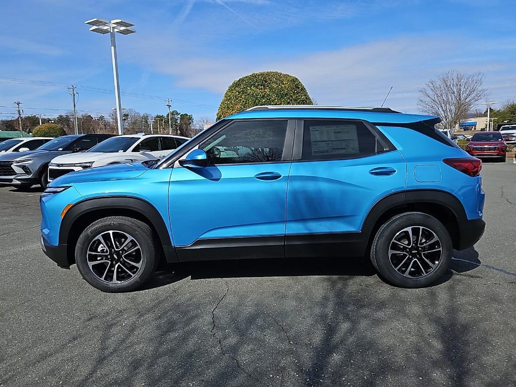 new 2025 Chevrolet TrailBlazer car, priced at $22,094