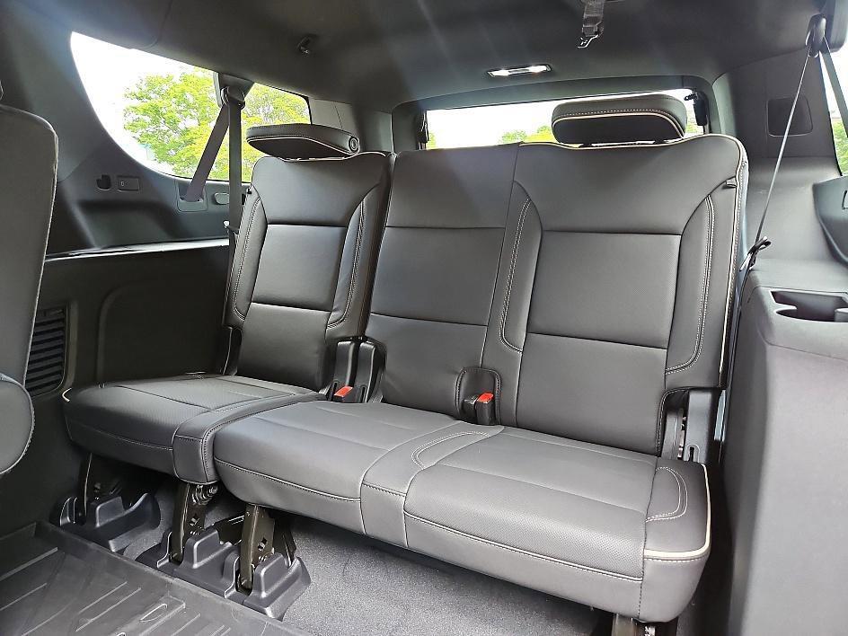 new 2025 Chevrolet Suburban car, priced at $78,297