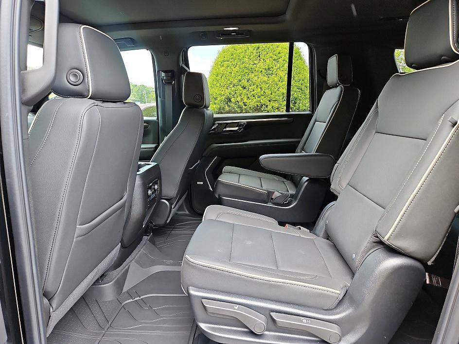 new 2025 Chevrolet Suburban car, priced at $78,297