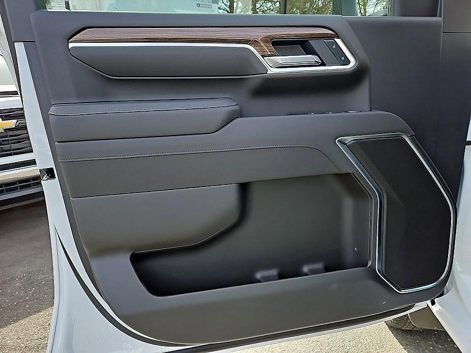new 2025 Chevrolet Silverado 3500 car, priced at $52,370