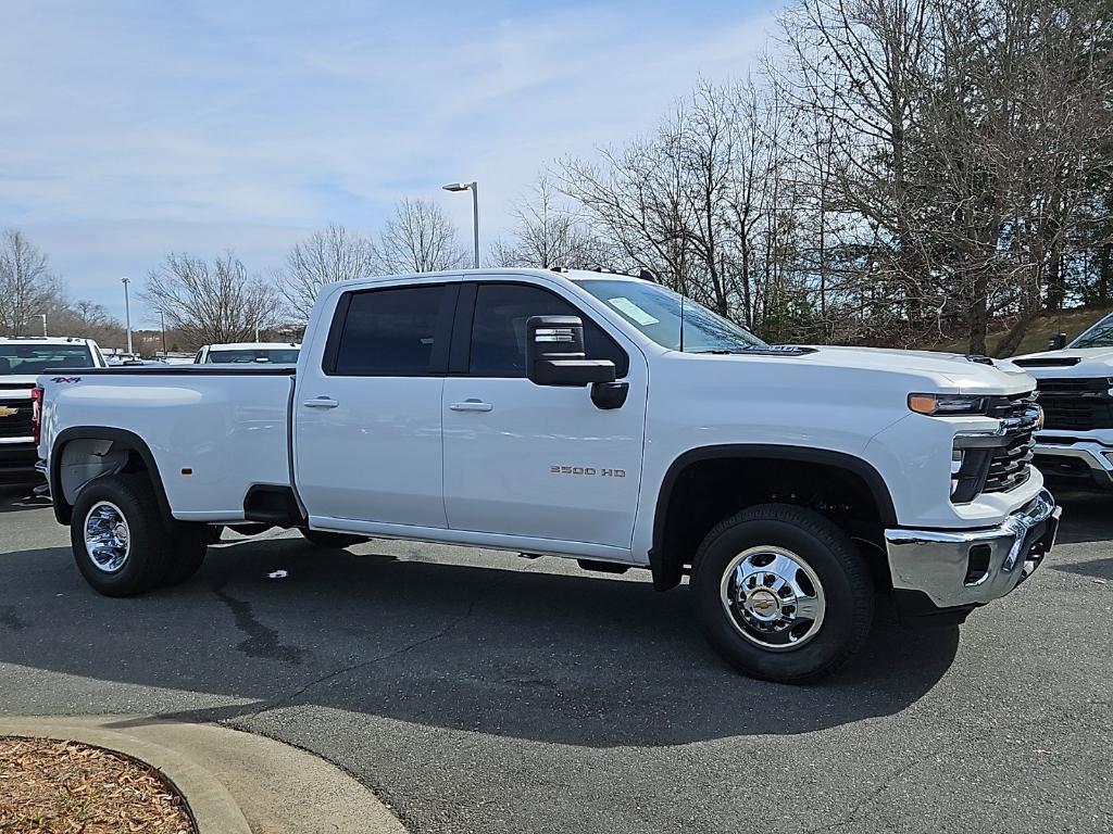 new 2025 Chevrolet Silverado 3500 car, priced at $58,870