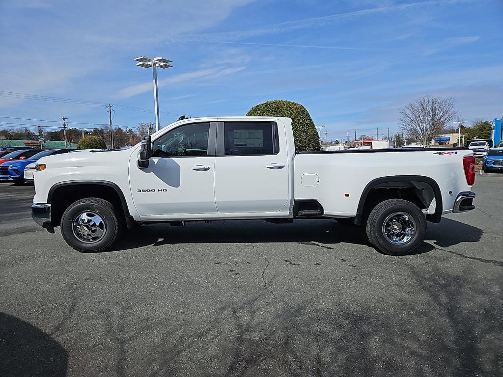 new 2025 Chevrolet Silverado 3500 car, priced at $58,870