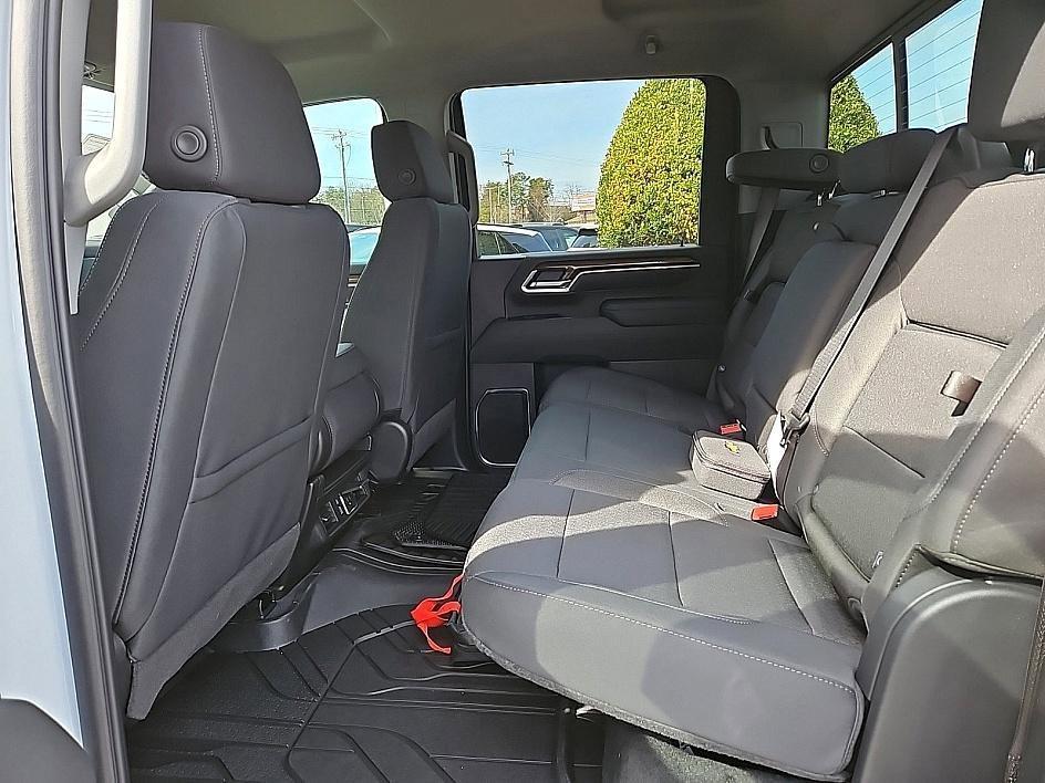new 2025 Chevrolet Silverado 3500 car, priced at $52,370