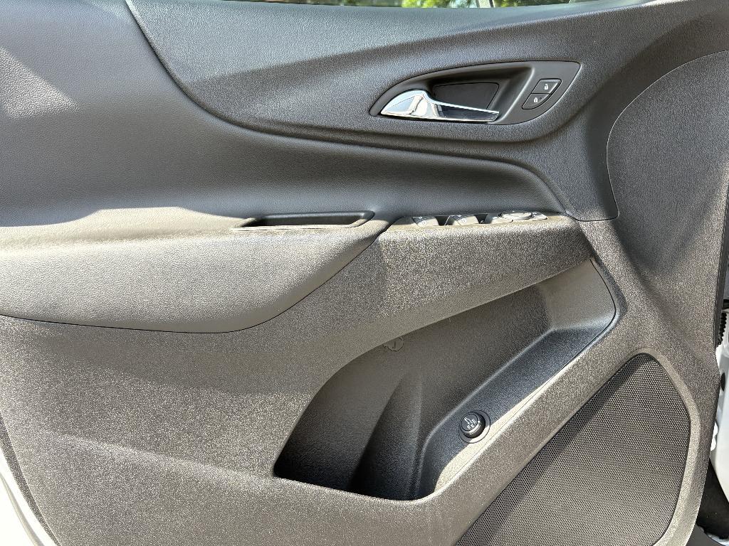 used 2022 Chevrolet Equinox car, priced at $21,760