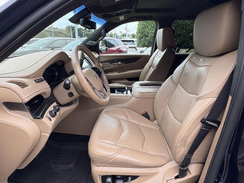 used 2019 Cadillac Escalade ESV car, priced at $44,099