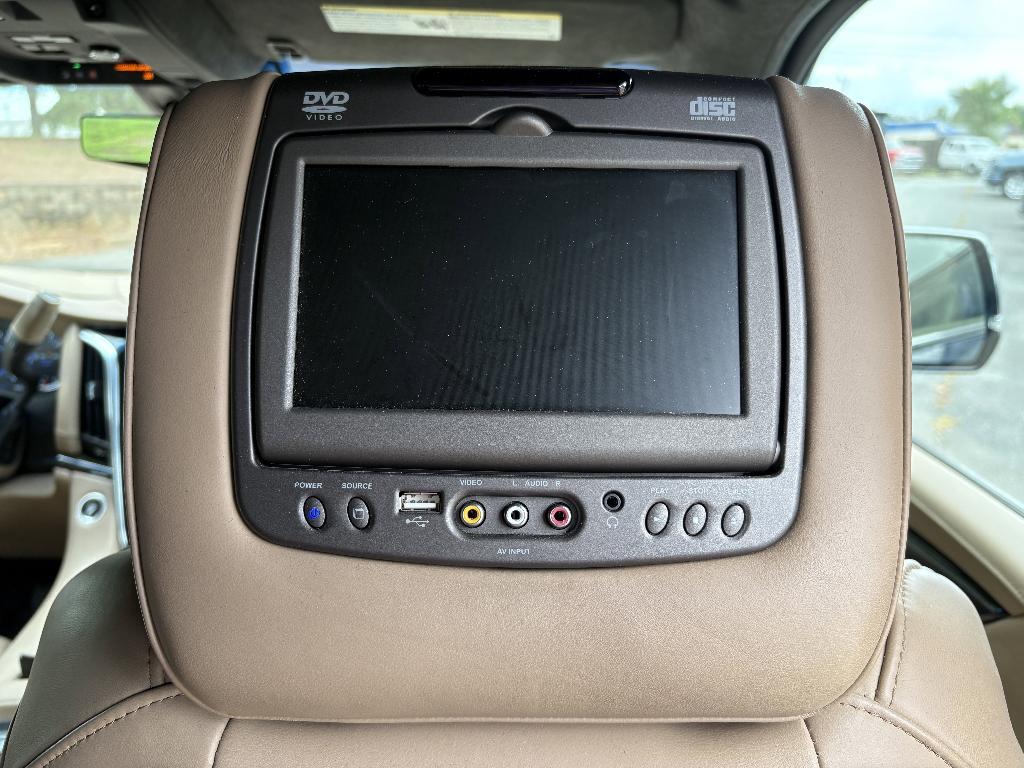used 2019 Cadillac Escalade ESV car, priced at $44,099