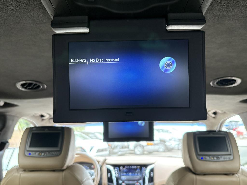 used 2019 Cadillac Escalade ESV car, priced at $44,099
