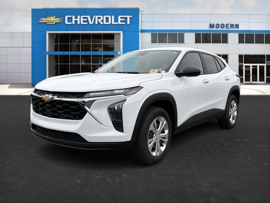 used 2025 Chevrolet Trax car, priced at $23,987