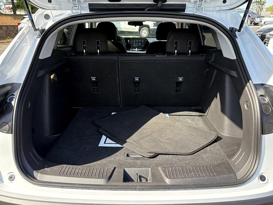 used 2025 Chevrolet Trax car, priced at $21,987
