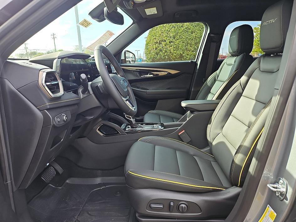 new 2025 Chevrolet TrailBlazer car, priced at $33,680