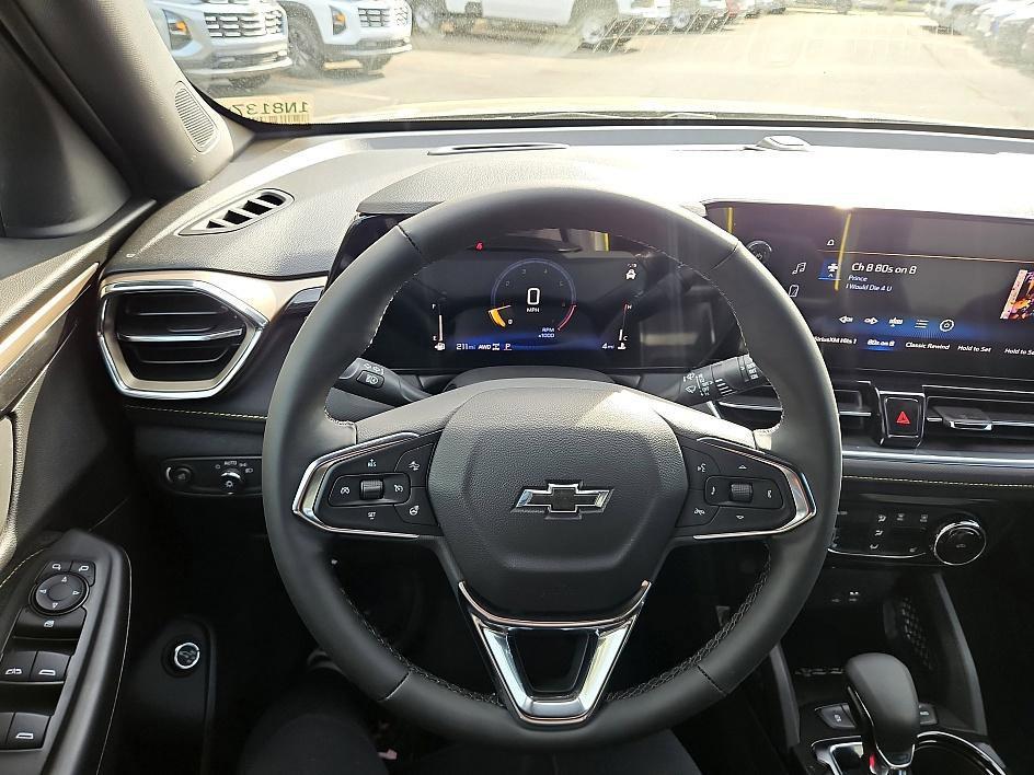 new 2025 Chevrolet TrailBlazer car, priced at $33,680
