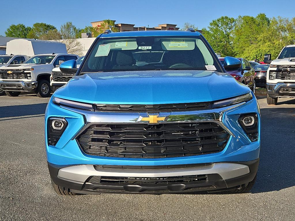 new 2025 Chevrolet TrailBlazer car, priced at $25,900