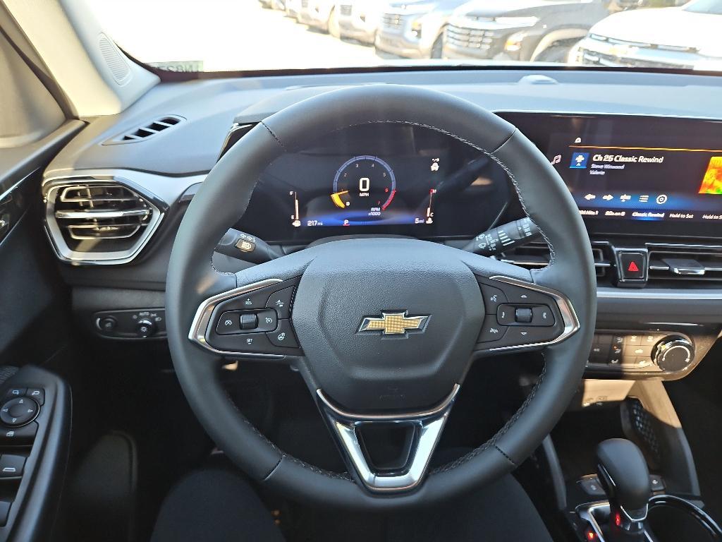 new 2025 Chevrolet TrailBlazer car, priced at $25,900