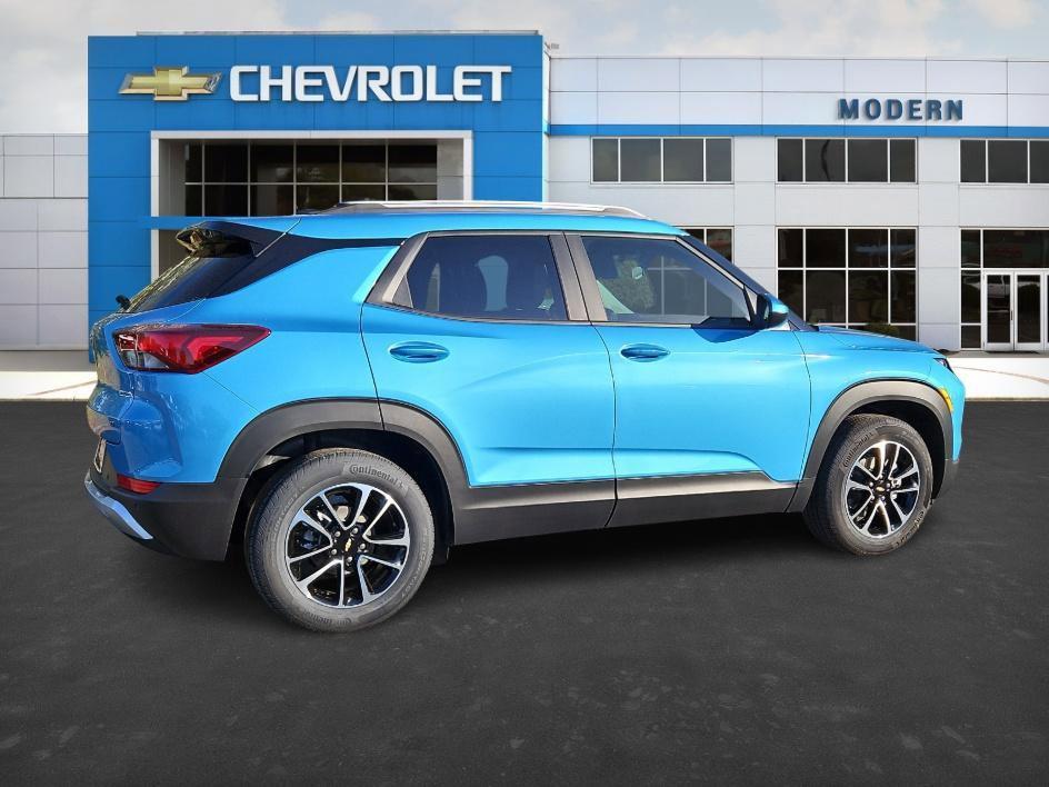 new 2025 Chevrolet TrailBlazer car, priced at $21,624
