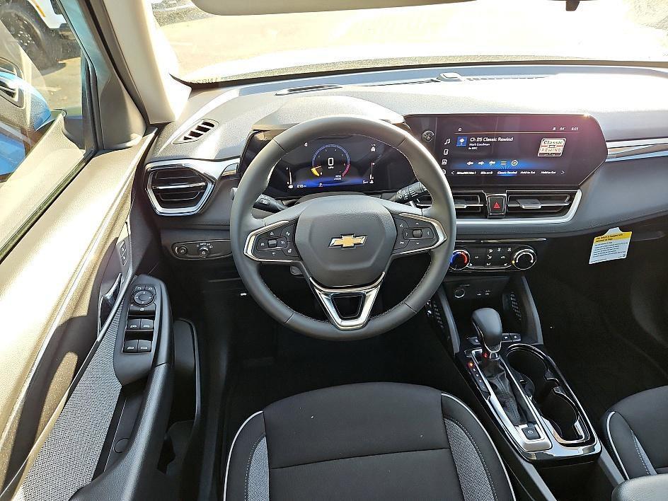 new 2025 Chevrolet TrailBlazer car, priced at $21,624