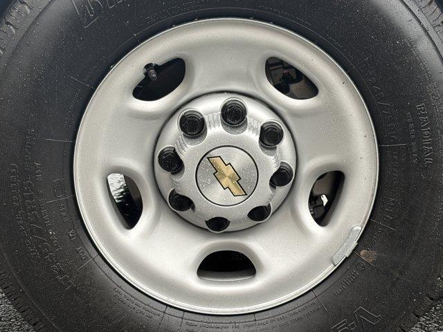 new 2025 Chevrolet Express 2500 car