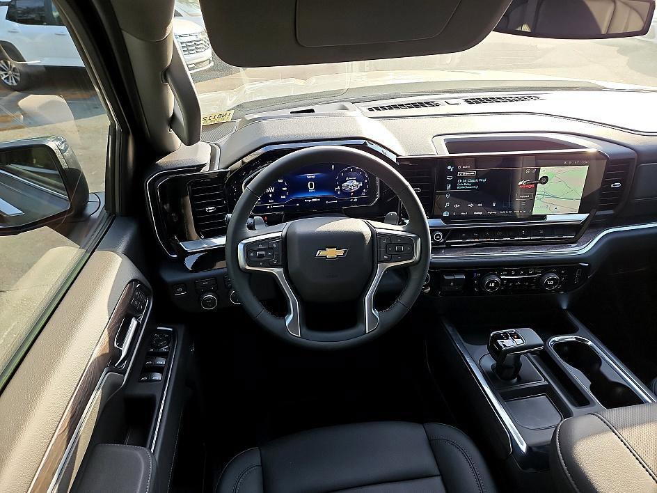 new 2025 Chevrolet Silverado 1500 car, priced at $52,594
