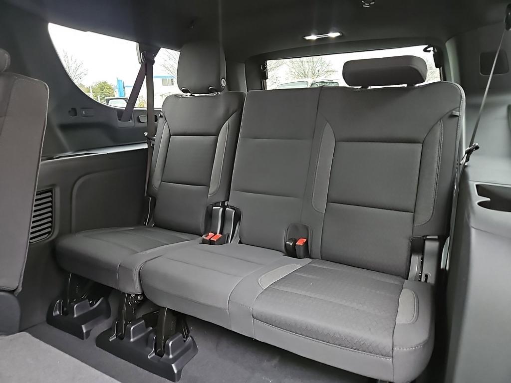 new 2025 Chevrolet Suburban car, priced at $64,040