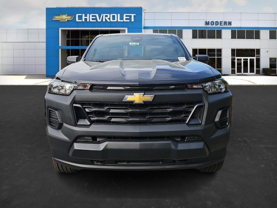 new 2025 Chevrolet Colorado car, priced at $30,639