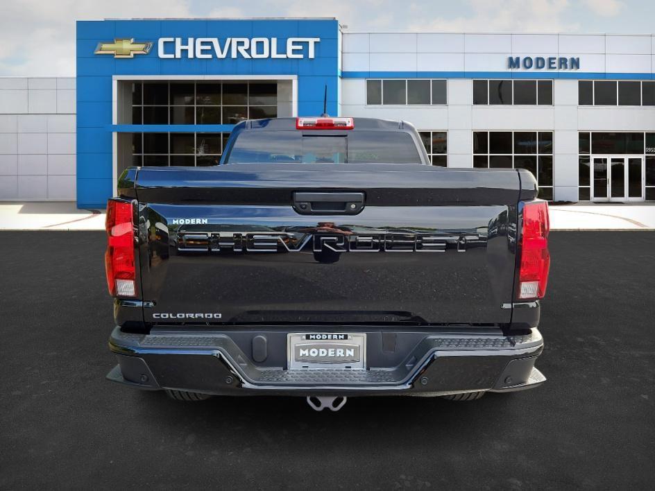 new 2025 Chevrolet Colorado car, priced at $30,639