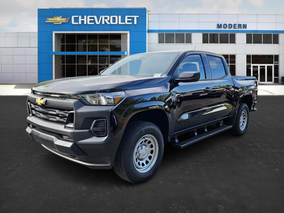 new 2025 Chevrolet Colorado car, priced at $30,639