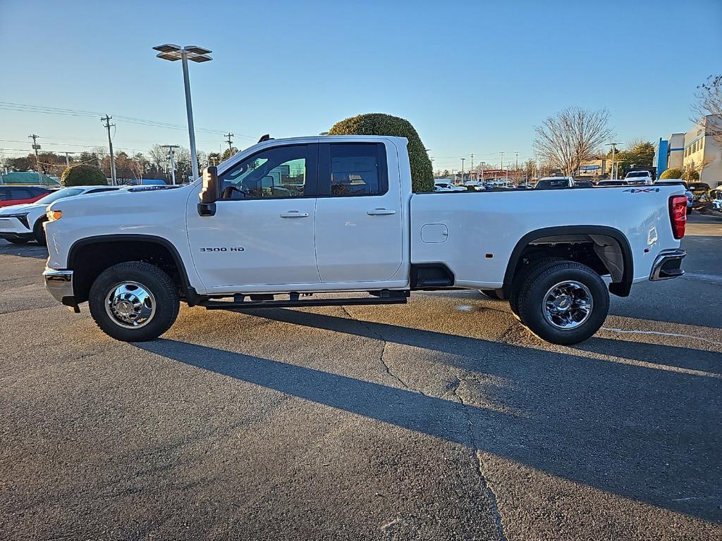 new 2025 Chevrolet Silverado 3500 car, priced at $54,604