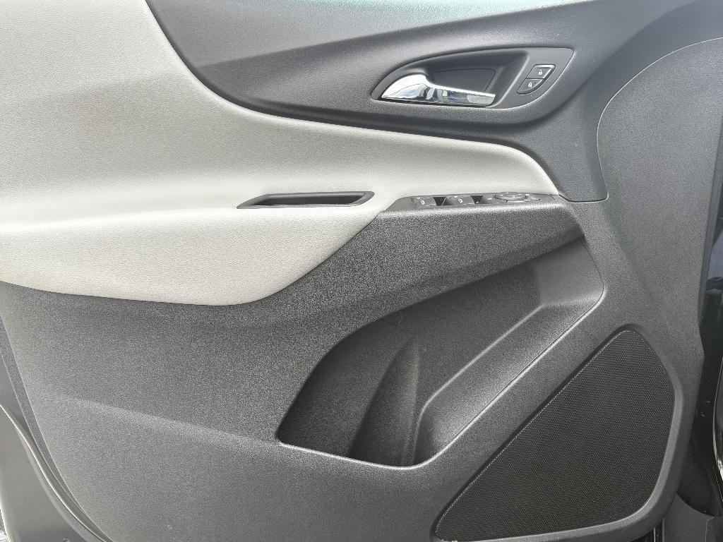 used 2022 Chevrolet Equinox car, priced at $18,846