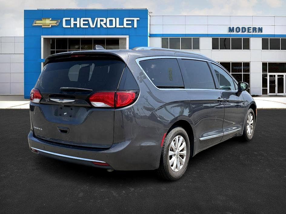 used 2019 Chrysler Pacifica car, priced at $13,493