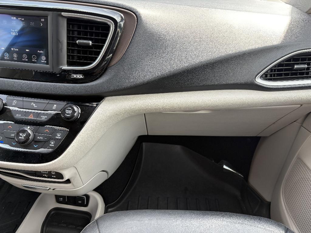 used 2019 Chrysler Pacifica car, priced at $13,493