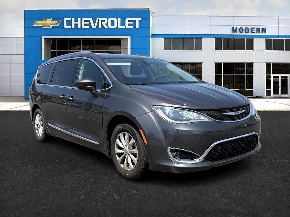 used 2019 Chrysler Pacifica car, priced at $13,493