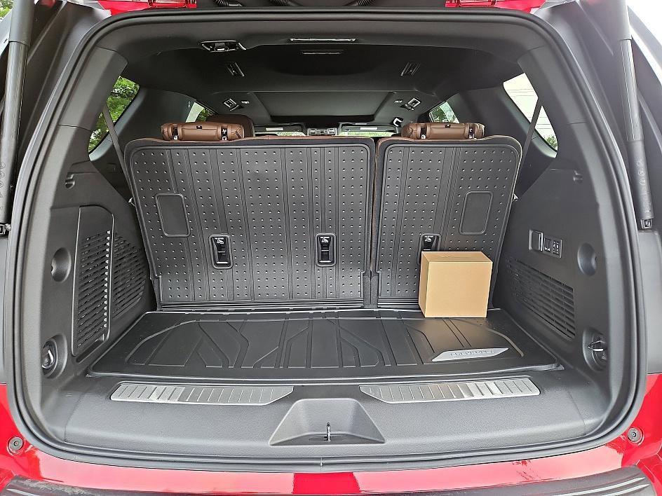 new 2025 Chevrolet Tahoe car, priced at $89,133