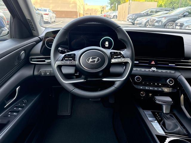new 2025 Hyundai Elantra car, priced at $25,957