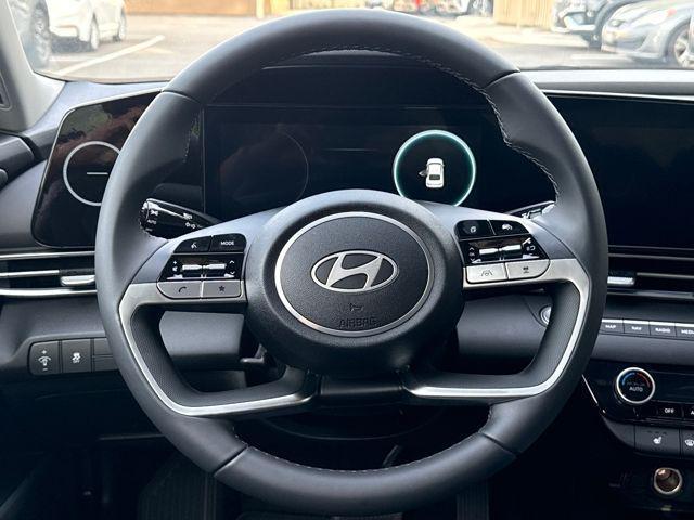 new 2025 Hyundai Elantra car, priced at $25,957